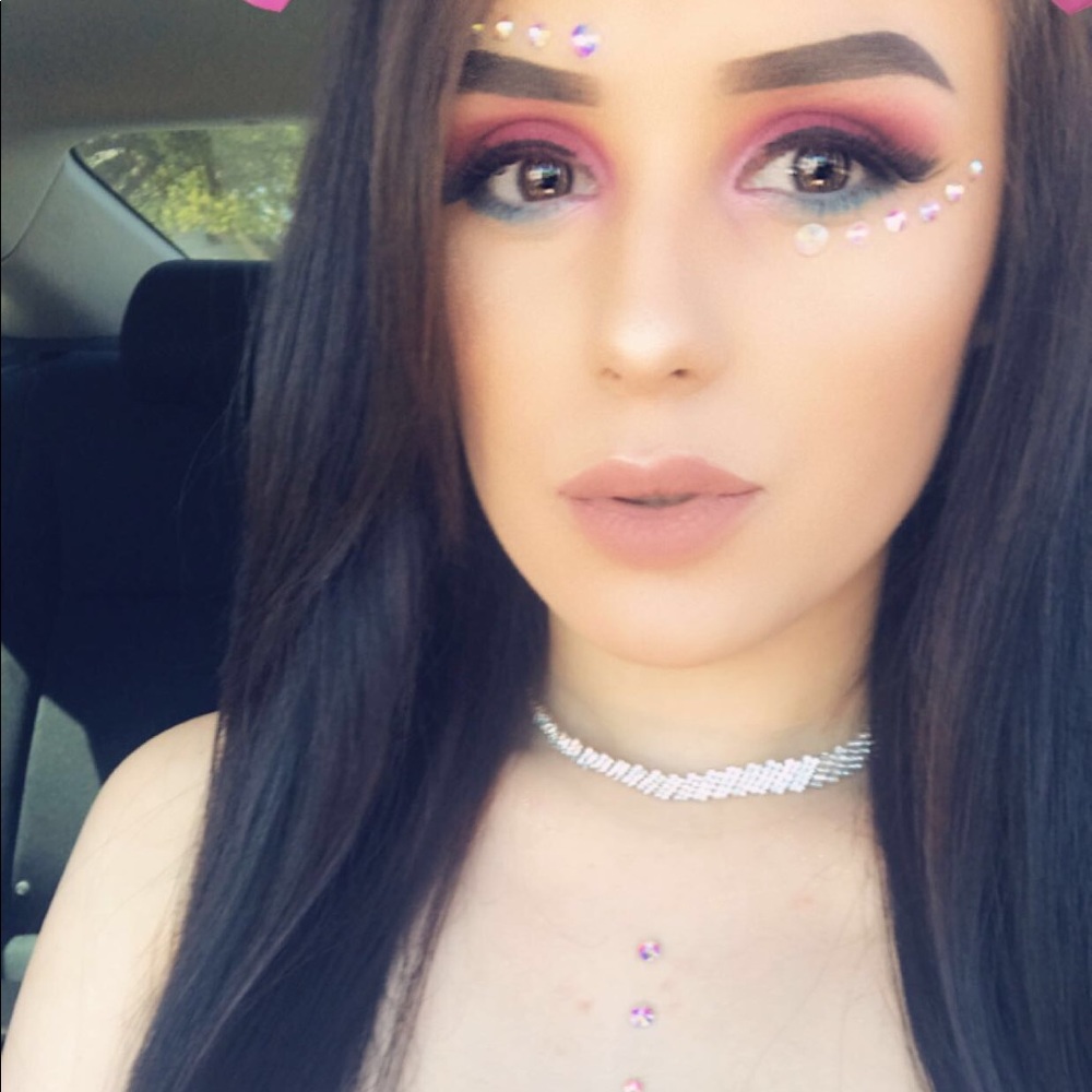 Meet your Posher, Maria